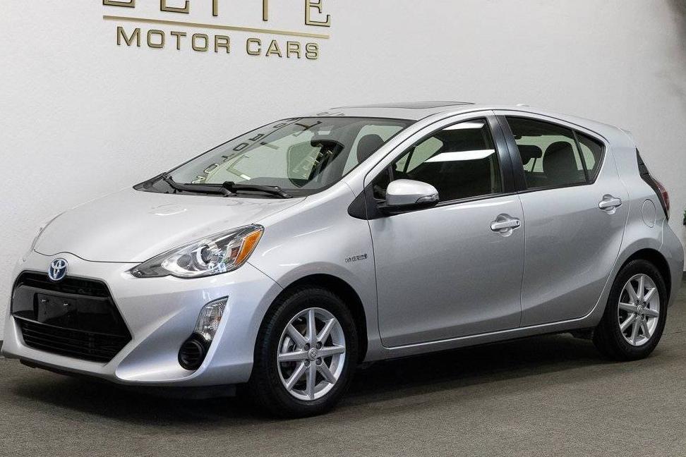 TOYOTA PRIUS C 2015 JTDKDTB31F1086928 image